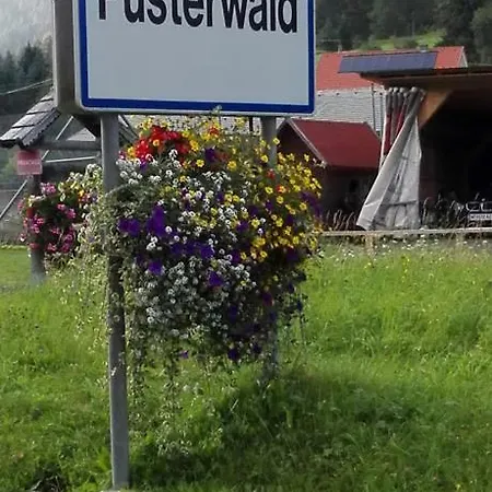 Vakantiehuis La Vecchia Mesnerhaus *