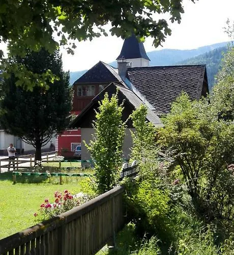 Semesterbostad La Vecchia Mesnerhaus